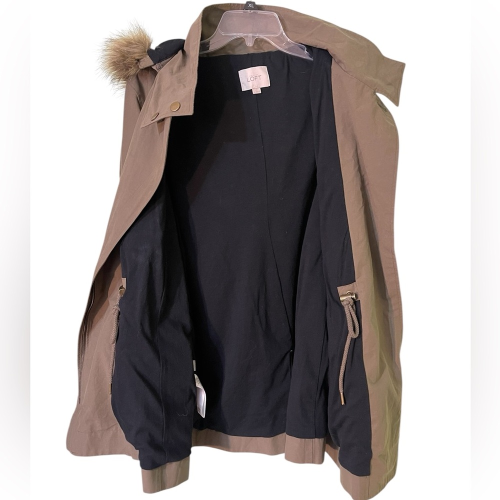 Loft Utility jacket with faux fur trim. Size large. GUC 
Features detachable - Picture 7 of 9